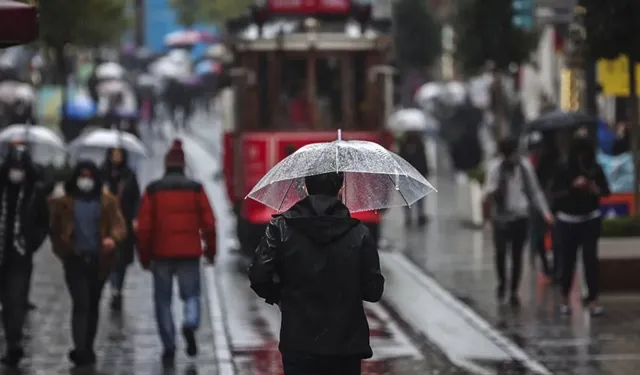 Meteoroloji Uyardı: Kuvvetli Sağanak Geliyor, Sıcaklık Düşüyor