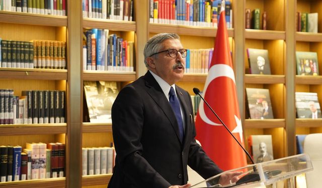 AK Kütüphane’de Erol Güngör Anma Programı Düzenlendi