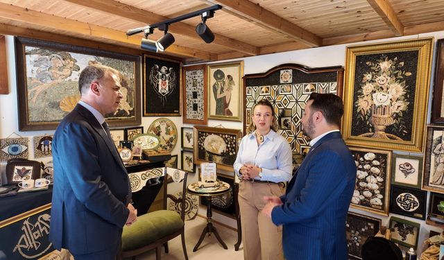 Antakya’da Kültür Sanat Çarşısı’na Anlamlı Ziyaret