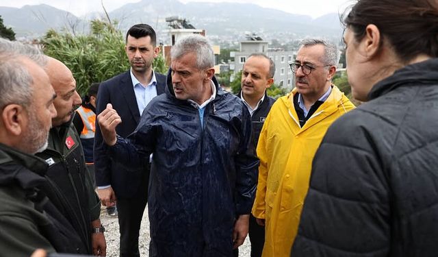 Mehmet Öntürk: “Tüm imkânlarımızla vatandaşlarımızın yanındayız”