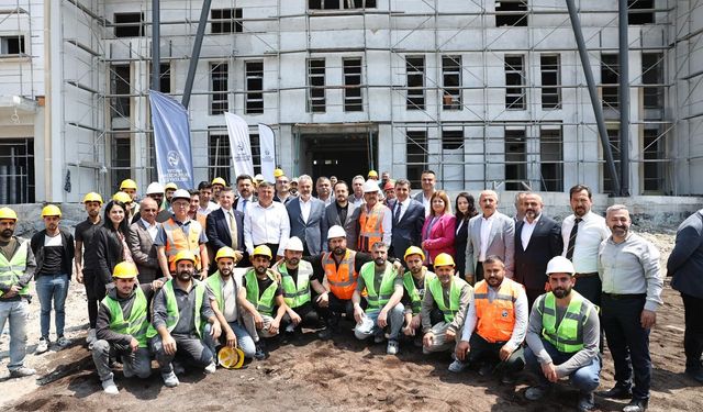 Öntürk Dörtyol Spor Salonu İnşaatını İnceledi!