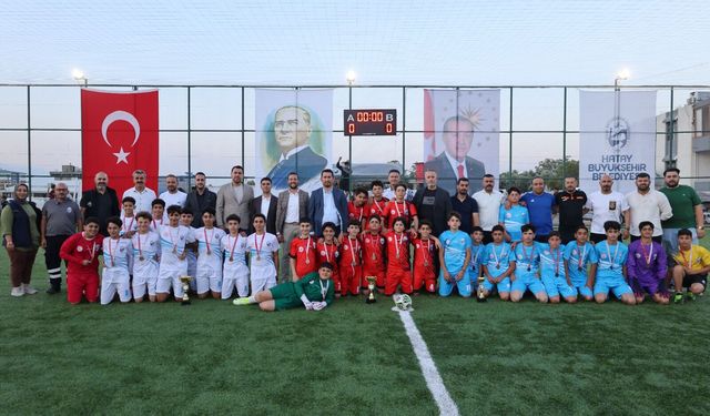 HBB Halı Sahaları Futbol Turnuvasıyla Hizmete Açıldı