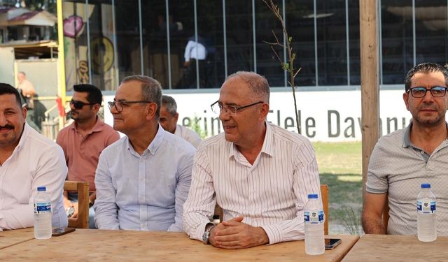 Yapar, Serinyol’da Kanaat Önderleri ve Muhtarlarla Buluştu