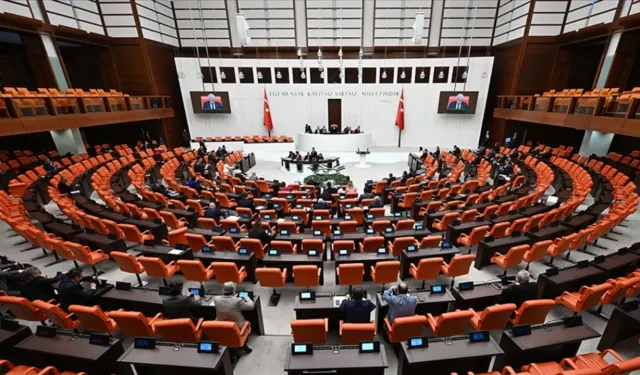 Meclis'te tatil ertelendi: Çalışmalar sürecek