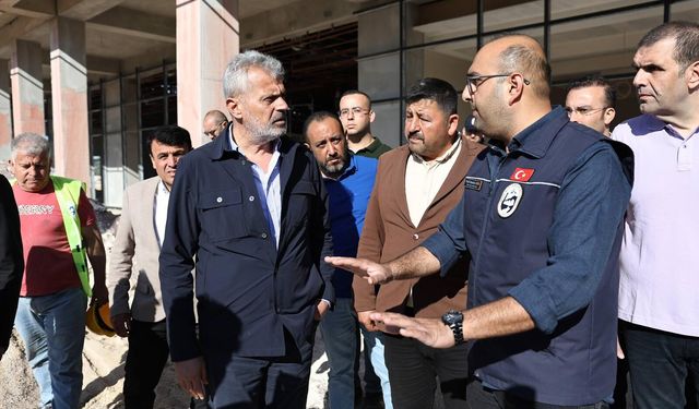 Öntürk’ten Yayladağı’nda Yatırım Turu