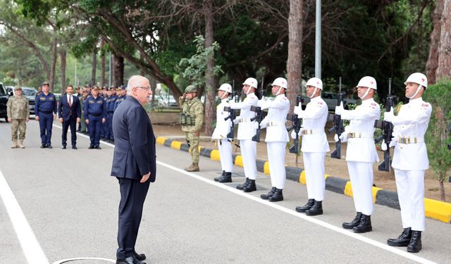 Bakan Güler İskenderun’da Sancak Tevdi Törenine Katıldı!