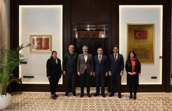 AK Kadın Hatay’dan Başkan Öntürk’e ziyaret