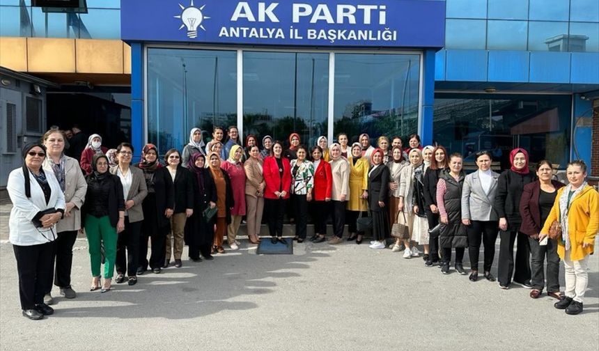 AK Parti Antalya Kadın Kolları Başkanı Keyik, milletvekili aday adayı oldu