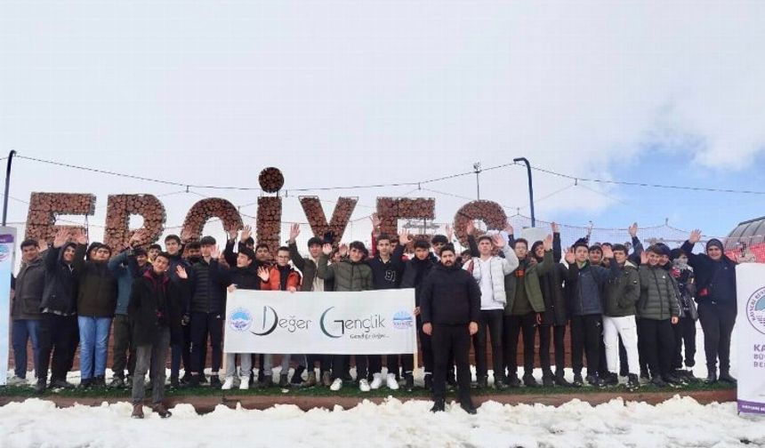 KAYMEK’in ödüllü projesi Değer Gençlik Zirve'de