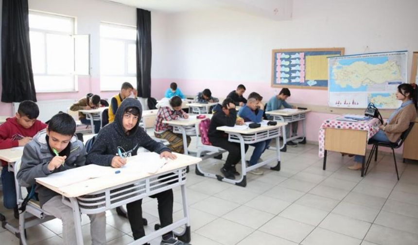Mardin Büyükşehir Belediyesi'nden eğitime destek