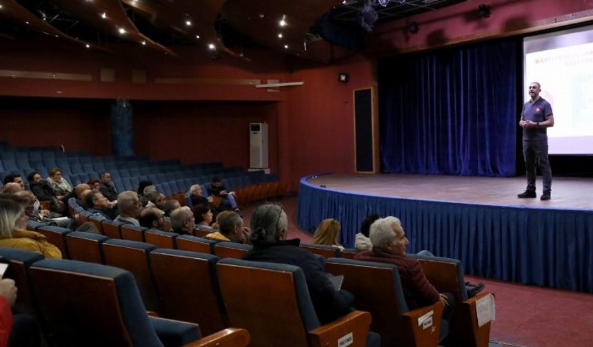 Narlıdereli sakinlere 'afet gönüllüleri' eğitimi