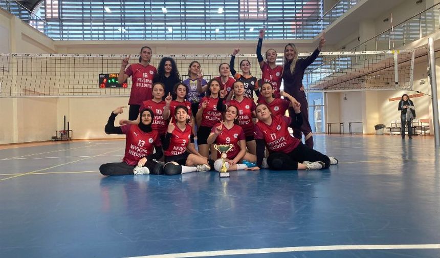 Voleybolda Nevşehir Belediyesi rüzgarı