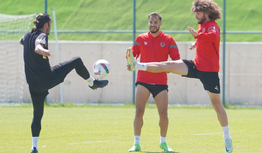 Hataysporlu futbolcu Recep Burak Yılmaz, Galatasaray önünde sezona iyi başlayacaklarına inanıyor: