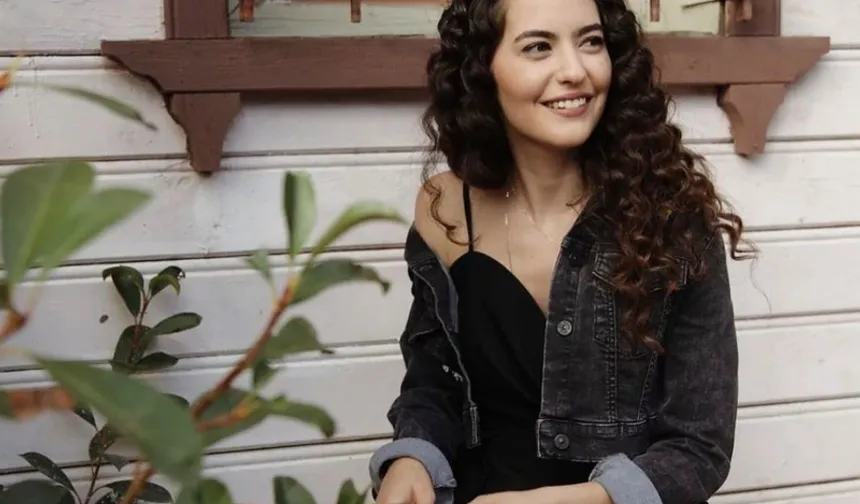 Ünlü Oyuncu Ezgi Şenler’in Mutlu Günü !