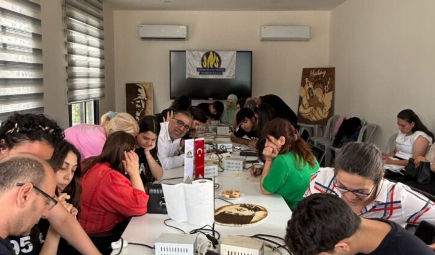 Ahşap Yakma Atölyesinde Sanat ve Sabır Buluştu