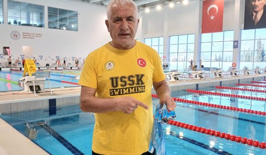 Babası İçin Yüzdü, Türkiye Birincisi Oldu !  19 Mayıs'ta Anlamlı Zafer