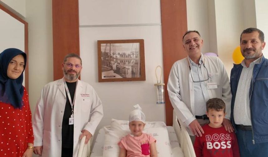 Çocuk Hastadan Tümör Başarıyla Alındı