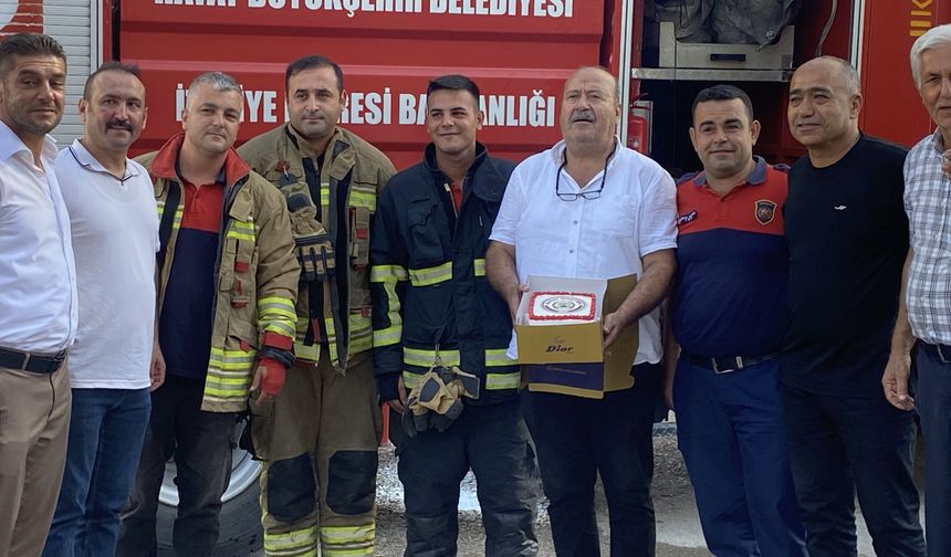 İskenderun’da Muhtarlardan İtfaiye Haftası’na Tatlı Sürpriz!