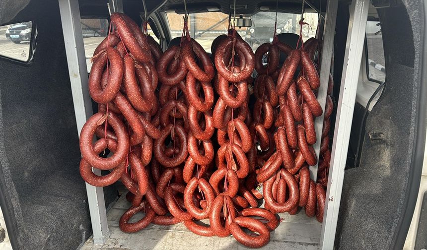 Hatay'da üretim izin belgesi ve faturası bulunmayan 120 kilogram sucuğa el konuldu