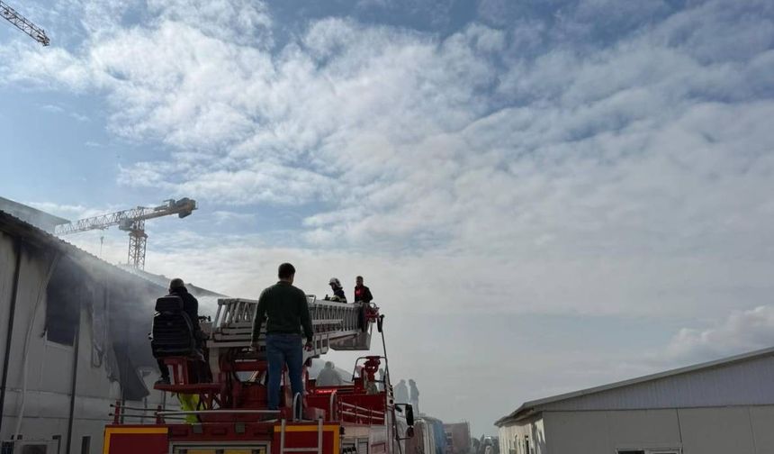 Konteyner Yangını Paniğe Neden Oldu