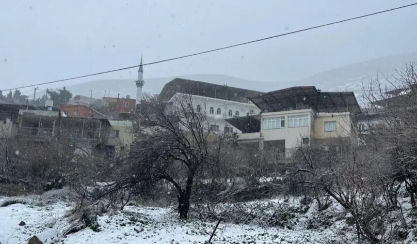 Belen’de Kar Beyaz Örtüyle Kaplandı
