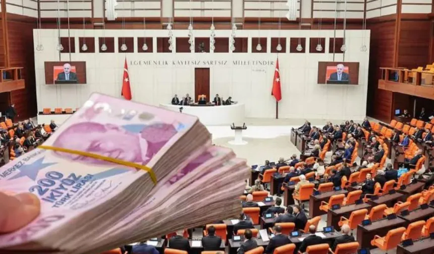 En Düşük Emekli Aylığı 20 Bin TL’ye Yükseltildi!