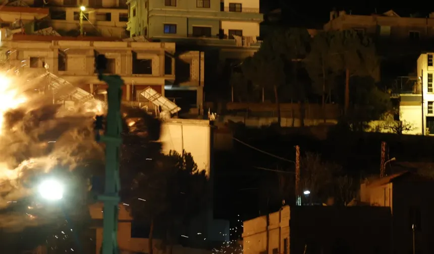 İsrail Ateşkese Rağmen Lübnan’ı Vurdu