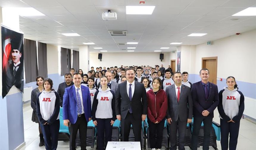 Kaymakam Şahin Öğrencilerle Buluştu