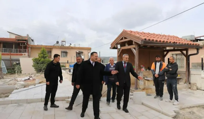 Depremde Hasar Gören Fatikli Camii Ayağa Kalkıyor