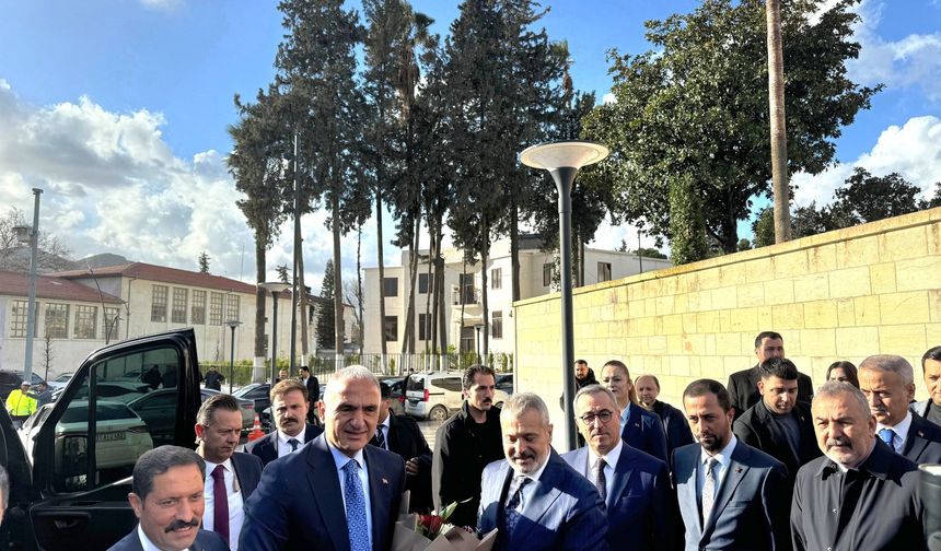 Bakan Ersoy Hatay’da İncelemelerde Bulundu