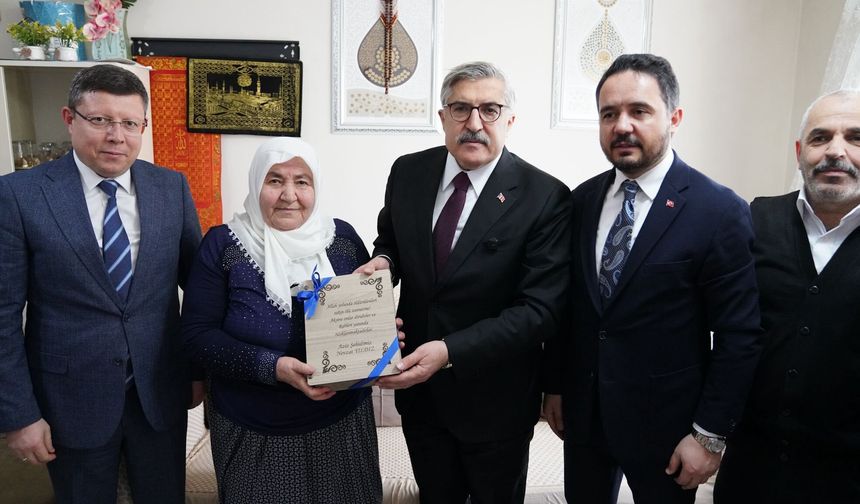 Hüseyin Yayman Şehit Ailesini Ziyaret Etti