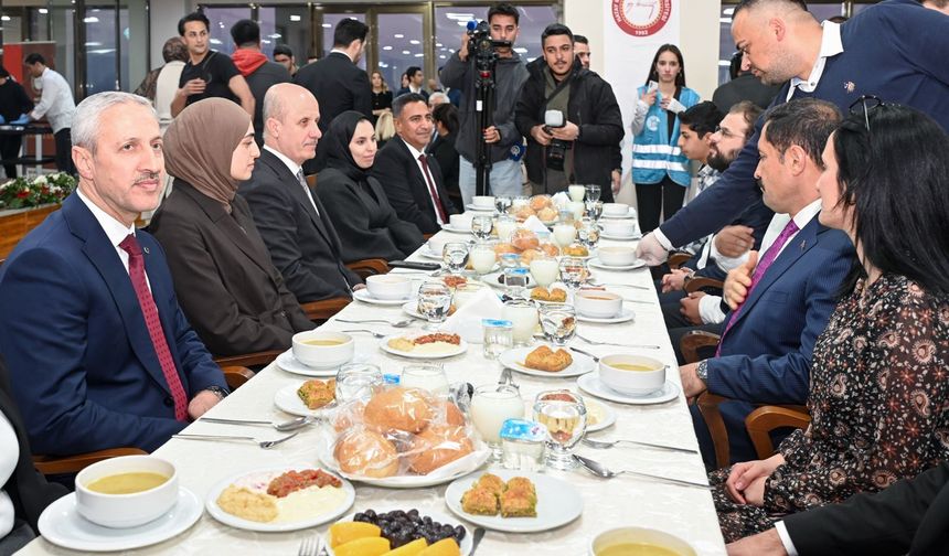HMKÜ’de Bölge Rektörleri ve Yetkililerle İftar Programı