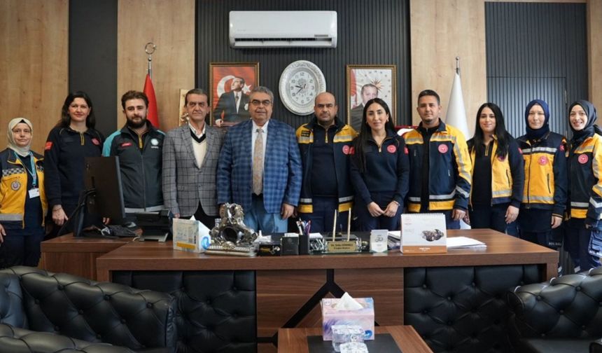 112 Acil Sağlık Çalışanlarından Müdür Sönmez’e Ziyaret