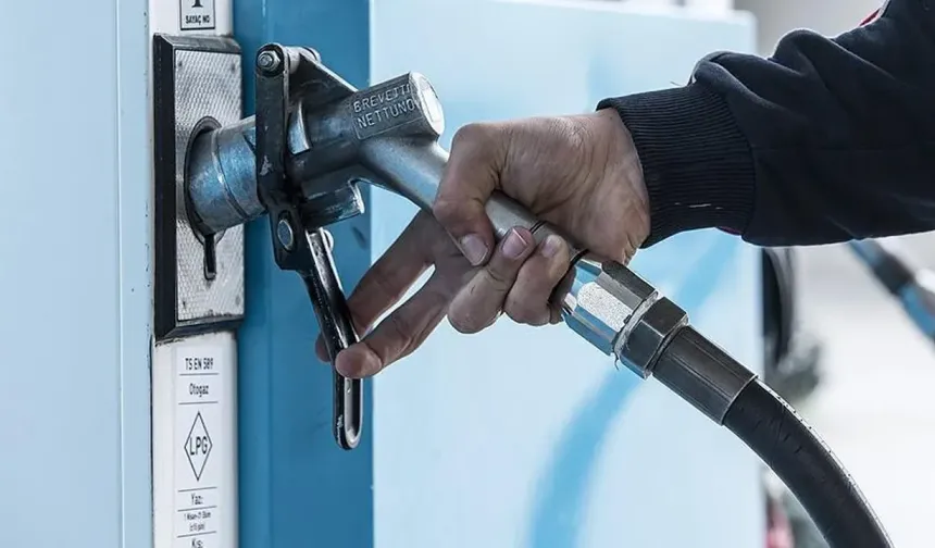 Otogaz Fiyatları Gece Yarısı Yükseldi!
