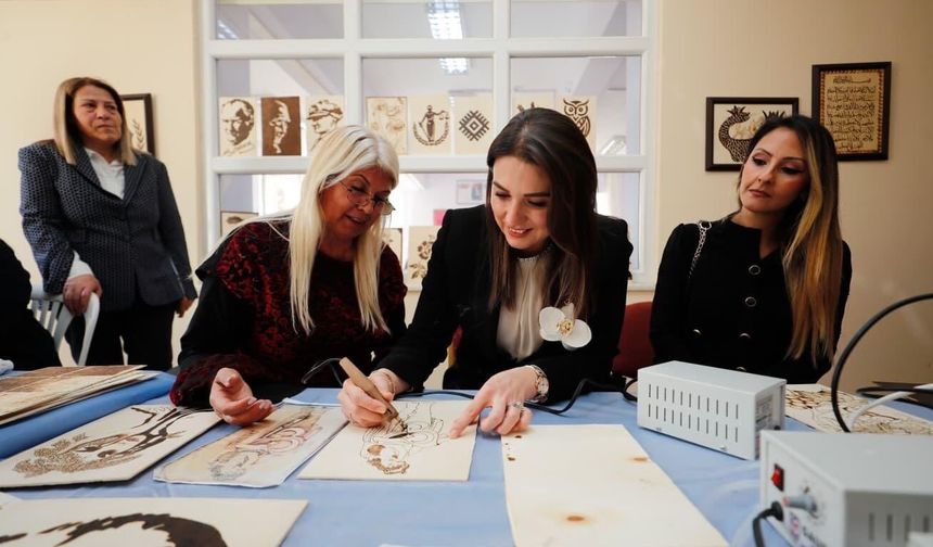 Vali Masatlı’nın Eşi Esra Masatlı’dan Defne Halk Eğitim Merkezi’ne Ziyaret