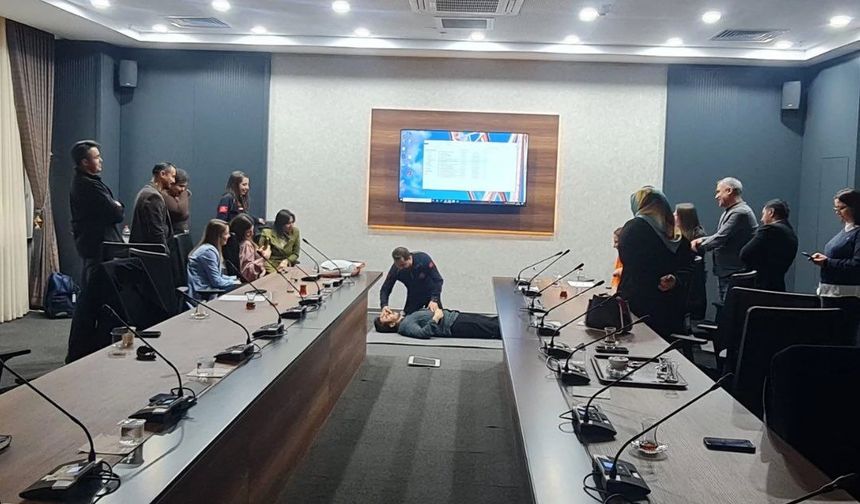 Valilik Personeline Hayat Kurtaran Eğitim