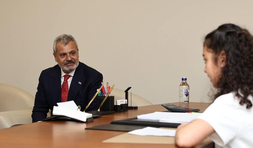 3 Minik Başkan HBB Koltuğunda