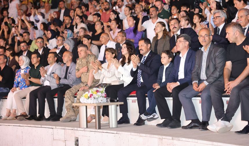 Hatay’ın Anavatana Kavuşma Ruhu Sahneye Taşındı