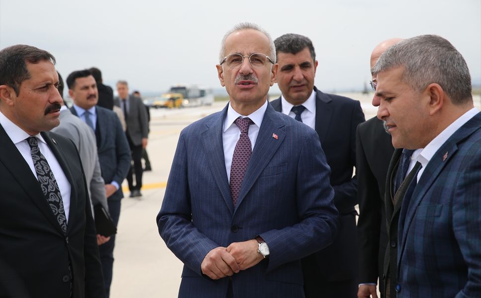Bakan Uraloğlu, Hatay Havalimanı'nda çift yönlü uçuşların 29 Mart'ta başlayacağını duyurdu: (1)