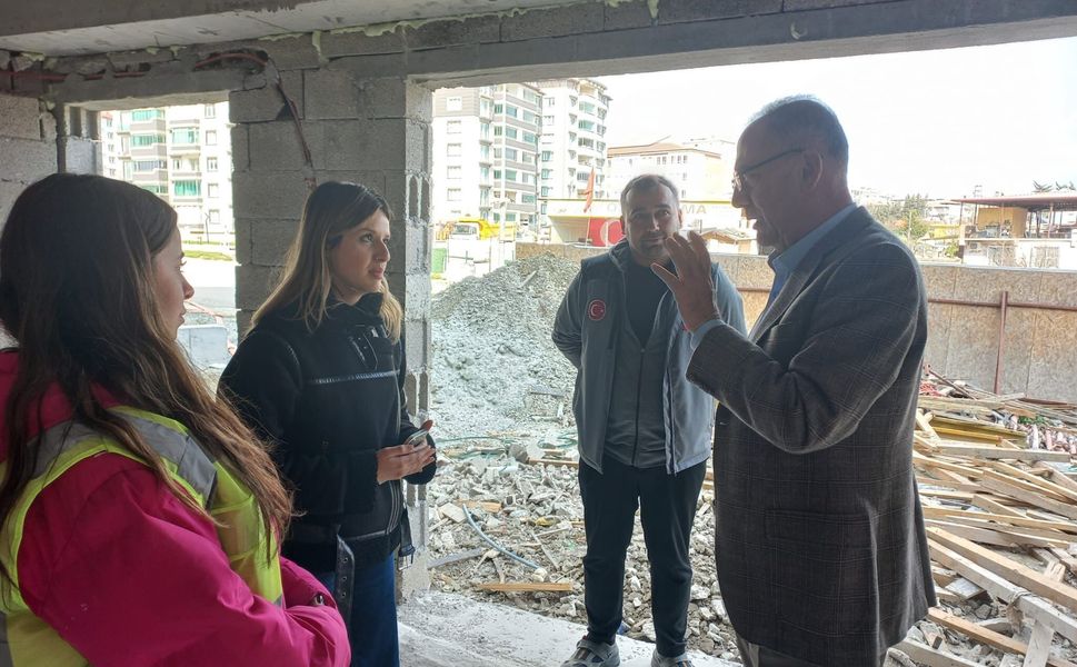 Akasya Mahallesi’ne Yeni Çok Amaçlı Salon ve Pazar Yeri