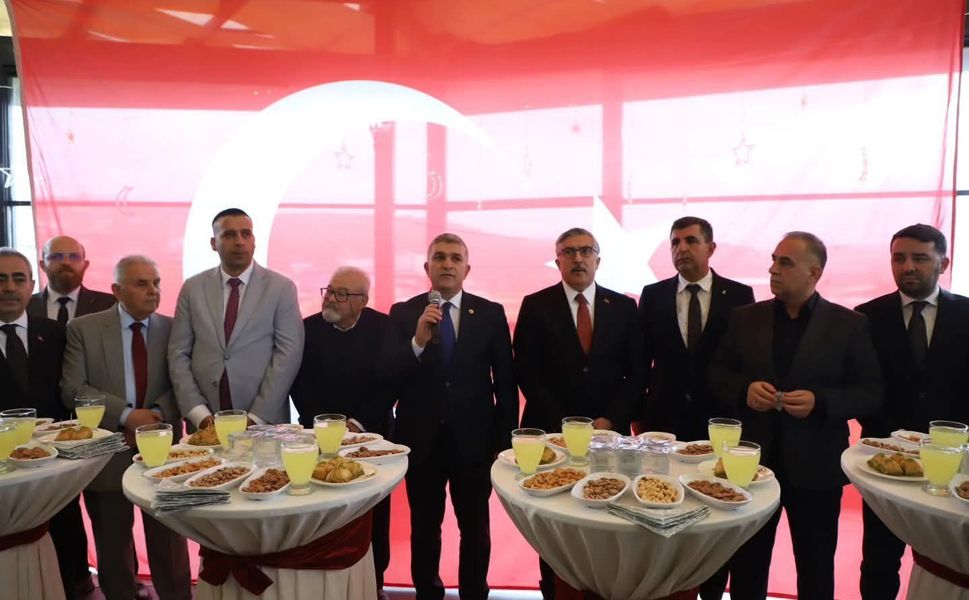 Yayman’dan Altınözü ve Yayladağı’nda Bayramlaşma