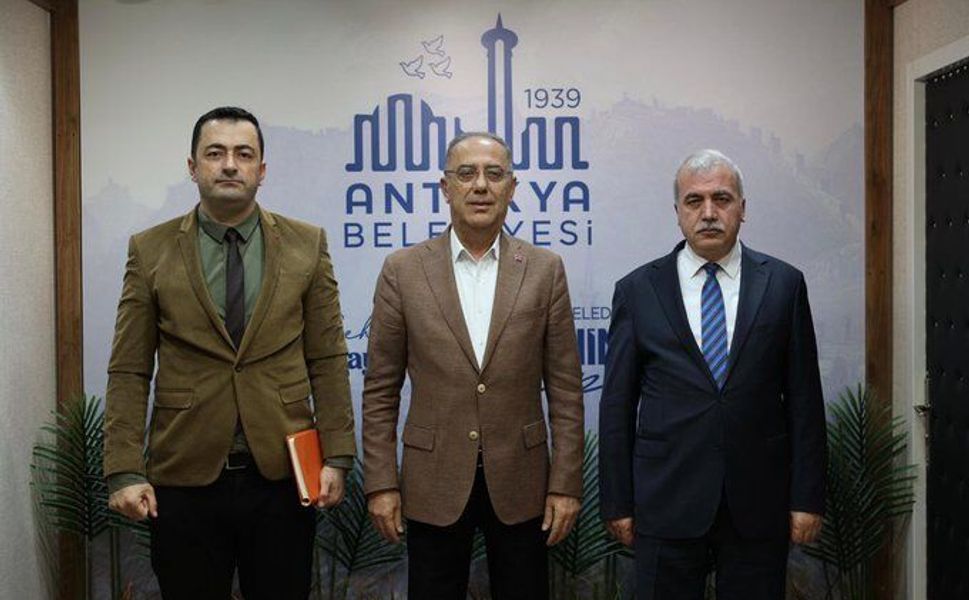 İl Defterdarı ve Muhasebe Müdürü Belediyeyi Ziyaret Etti