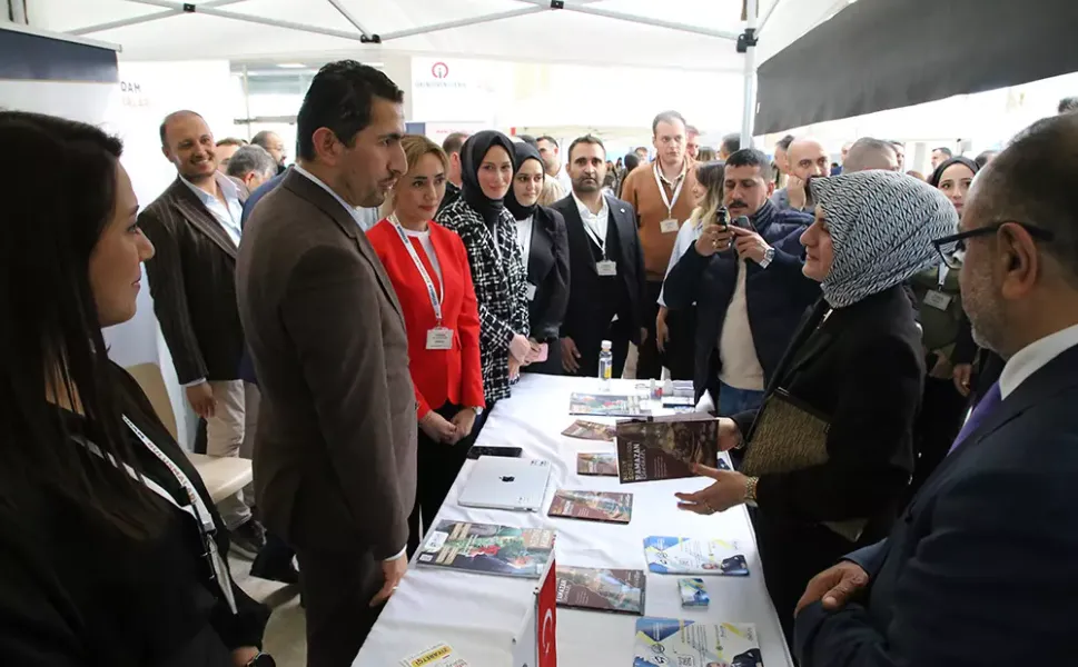 HBB ve İSTE’den Öğrencilere Kariyer Buluşması