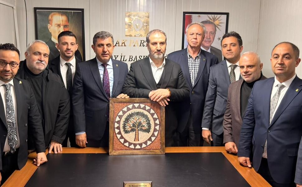 AK Parti Hatay İl Başkanlığı’nda Mustafa Şen Ziyareti