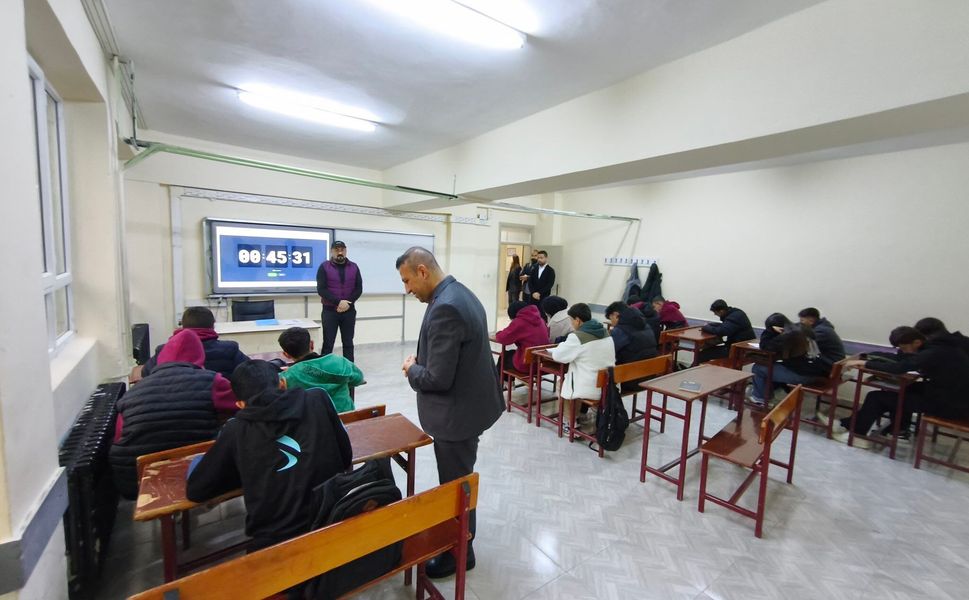 Altınözü’nde Ortak Sınavlara Denetim Ziyareti