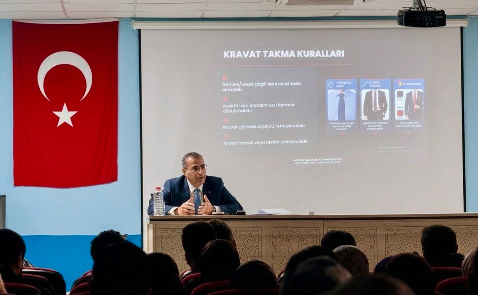 Aday Öğretmenler Uyum Semineri Başladı