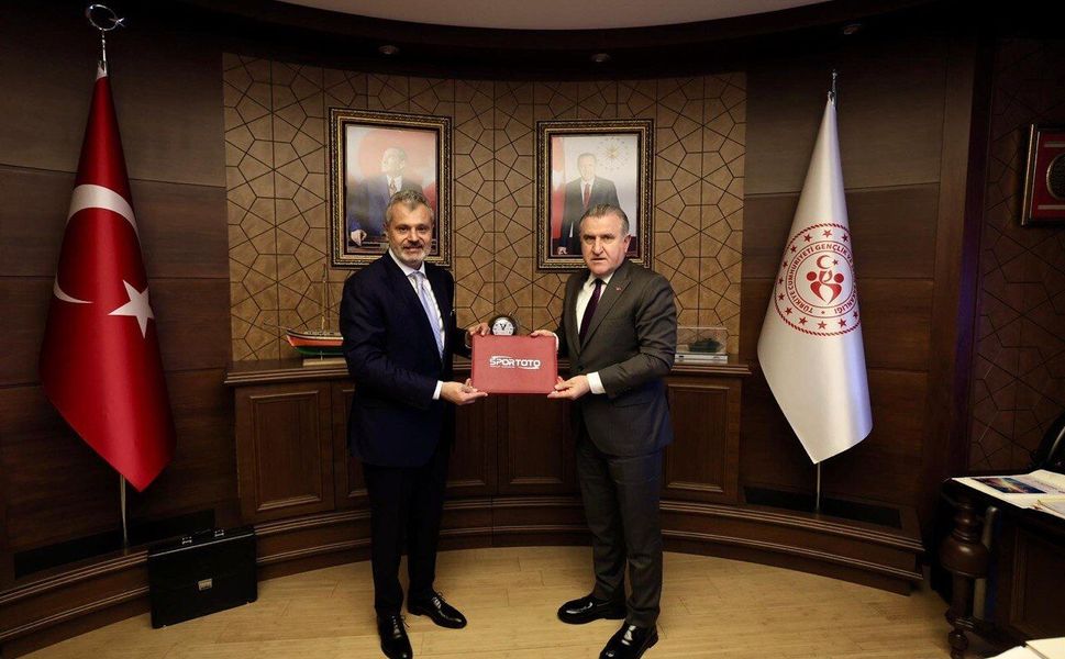 HBB Başkanı Öntürk’ten Bakan Bak’a Ziyaret