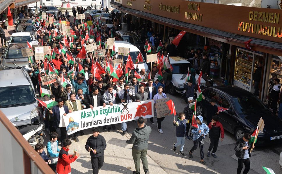 Filistin İçin Destek Yürüyüşün Katılım