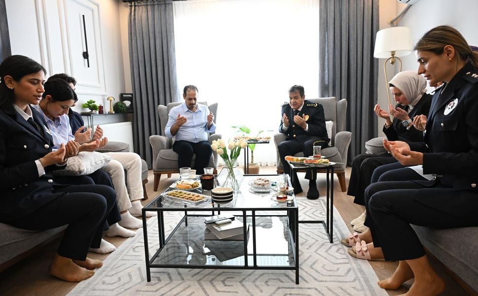 Şehit Ailelerine Anlamlı Ziyaret