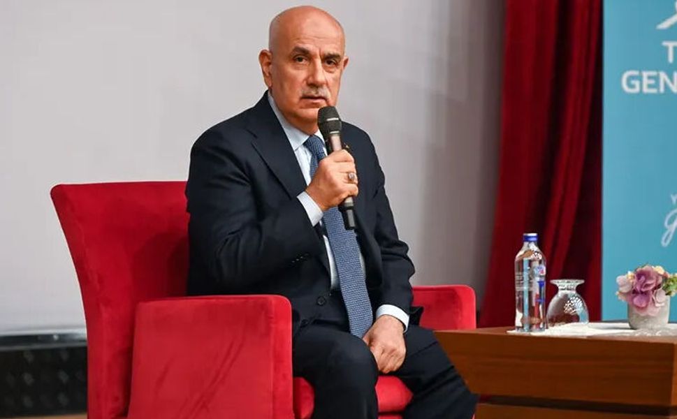 Vahit Kirişci Gençlerle Buluştu